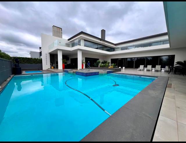 5 BEDROOM HOUSE FOR SALE IN MIDSTREAM RIDGE